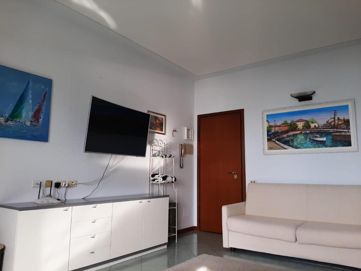 Apartments Rainer - Front Lake باردولينو المظهر الخارجي الصورة