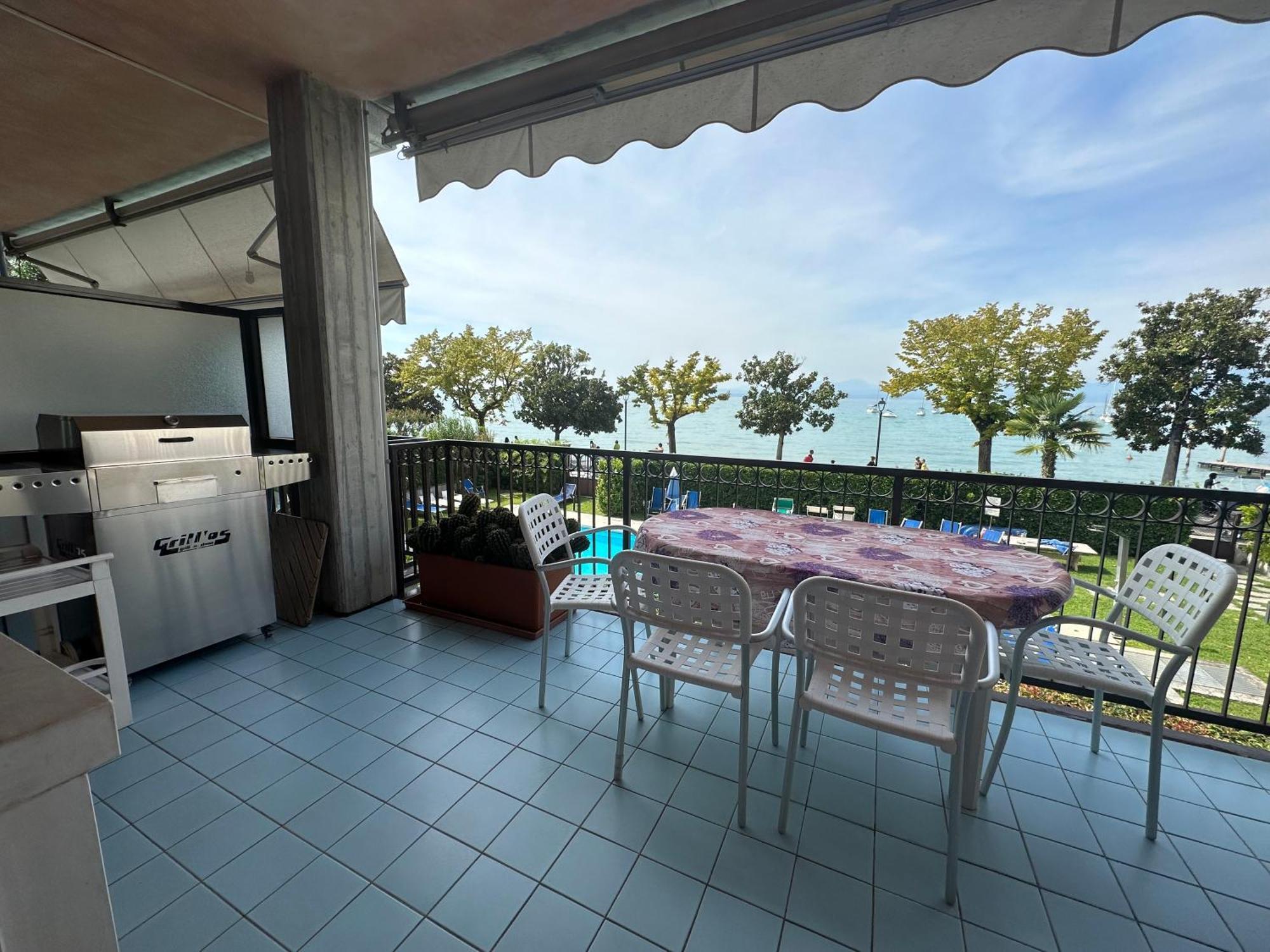 Apartments Rainer - Front Lake باردولينو المظهر الخارجي الصورة