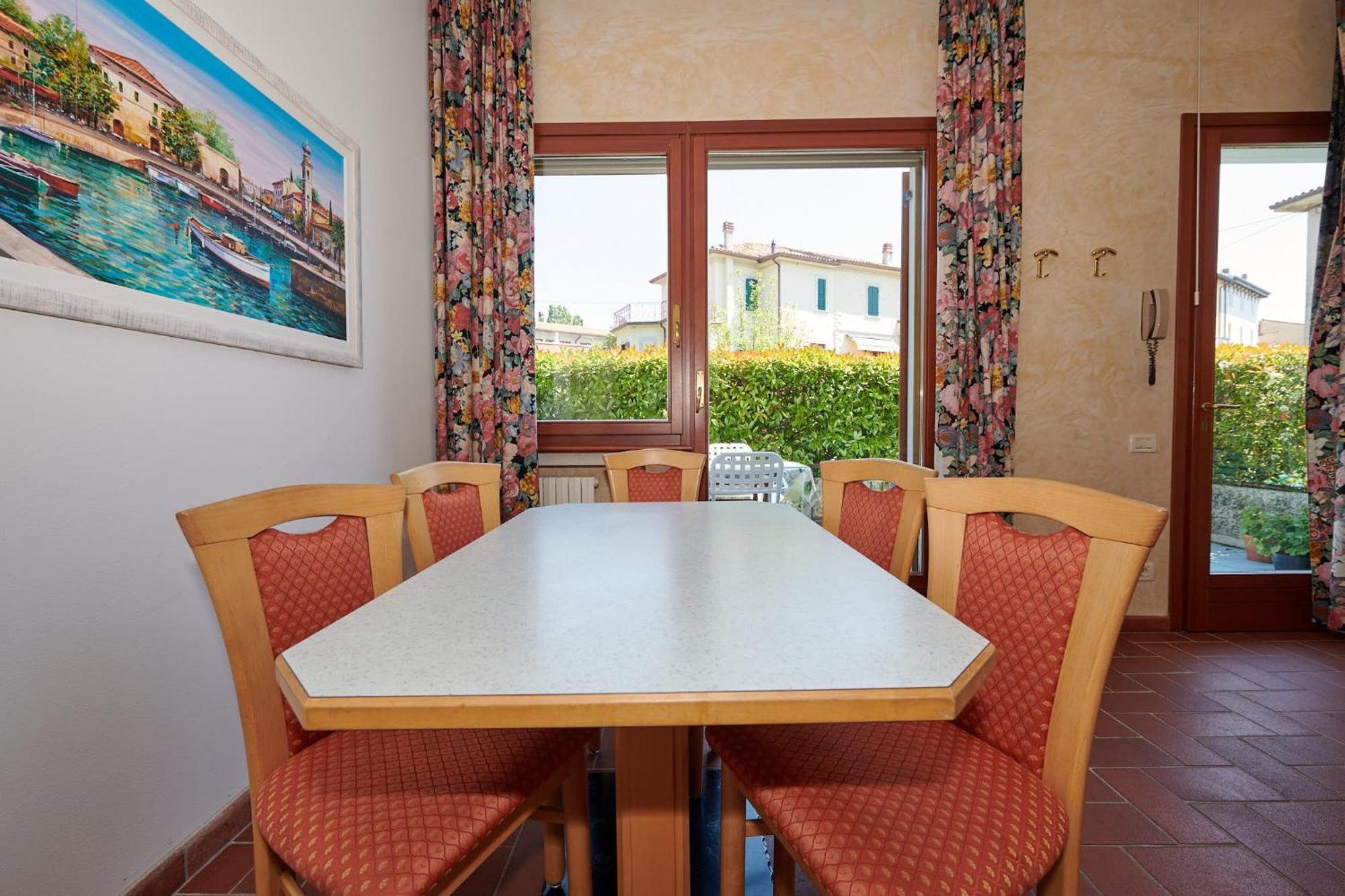 Apartments Rainer - Front Lake باردولينو المظهر الخارجي الصورة