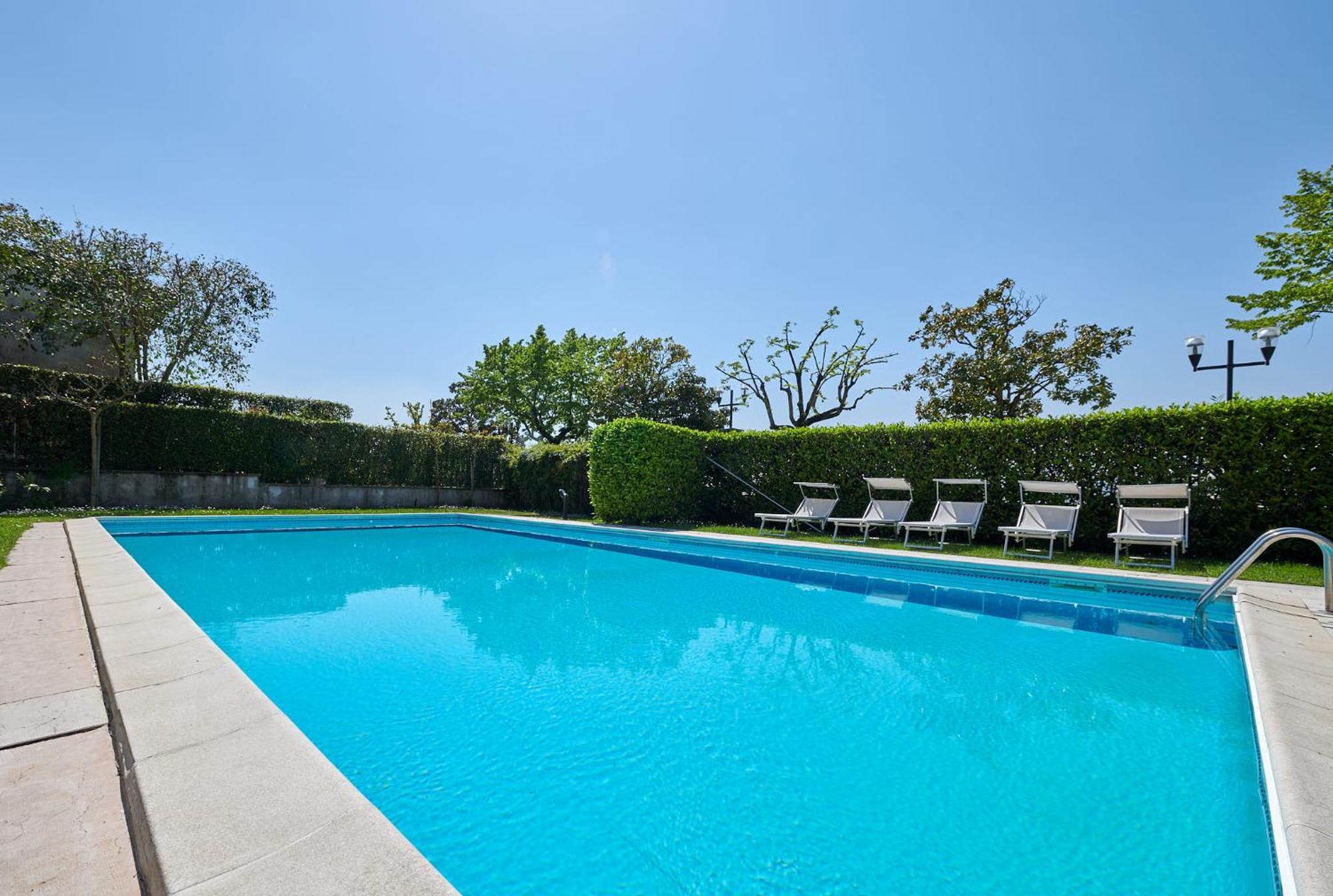 Apartments Rainer - Front Lake باردولينو المظهر الخارجي الصورة